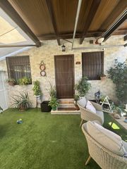 Casa aparellada a Palmete