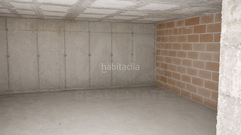 Foto 0500de61-28f7-4f43-8356-525885662969. Local comercial en Poblets (els)
