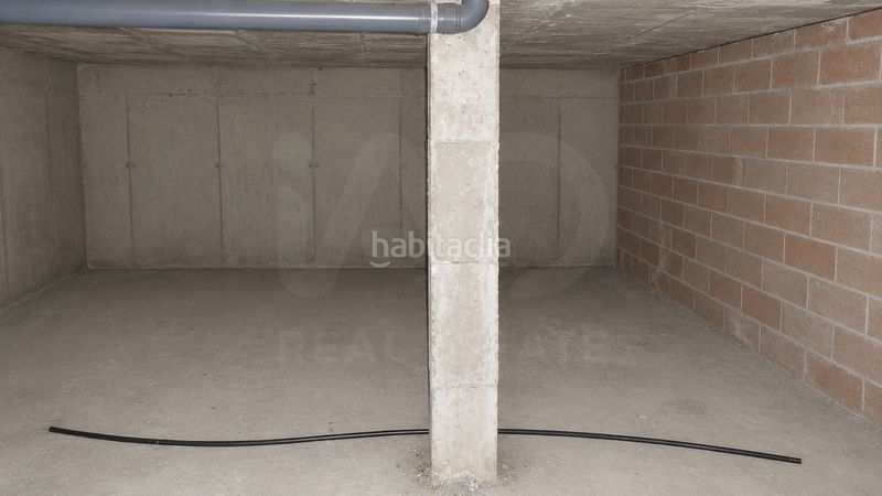 Foto f2e81390-8f60-48b2-964b-bafff1445861. Local comercial en Poblets (els)