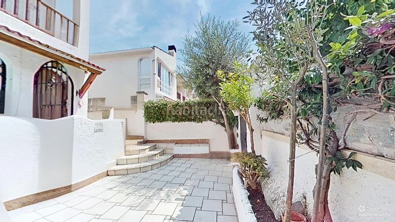 Foto 43968c13-90a9-4bd8-931e-c8be345833c4. Casa aparellada amb calefacció a Can Nicolau - Les Sorres - Valparaiso Cunit