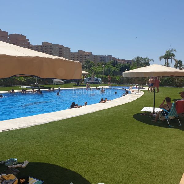 Foto 2555f8bd-2cc5-4a6e-bc4f-352c4c46bf96. Pis amb calefacció aparcament piscina a Playa Coral - Torremar Oropesa del Mar