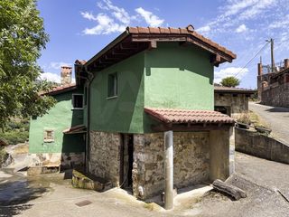 Masia a Quirós