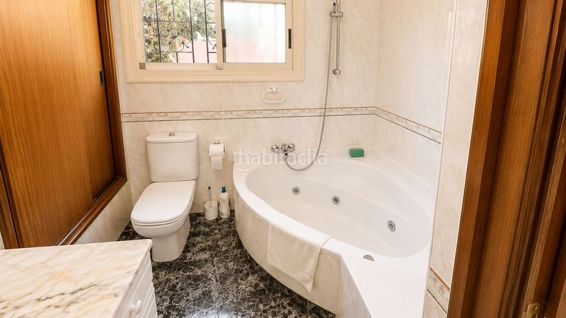 Foto 3360b0a8-14e5-4b85-8c7d-f73d4e26e8be. Casa amb calefacció aparcament piscina a Cambrils mediterrani Cambrils