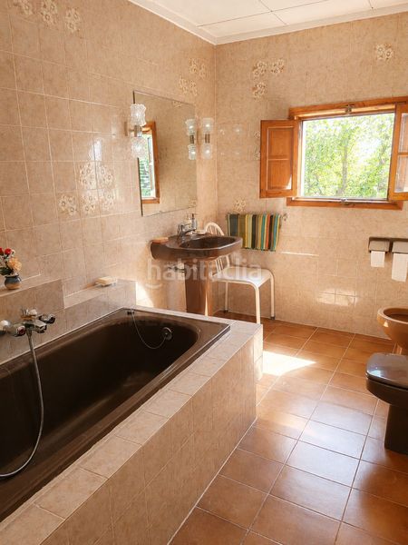 Foto 0d862cf4-51c5-4e07-8de9-8a727e5ab24b. Masía en Àger
