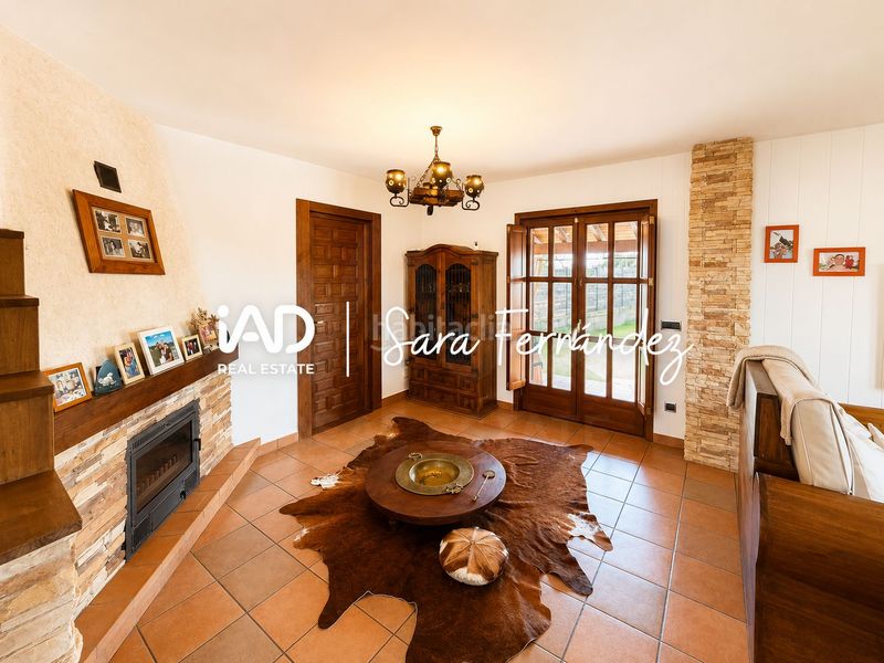 Foto 9f0b9911-7e0c-4653-8a1d-c55938d71714. Casa amb calefacció aparcament a Sariegos