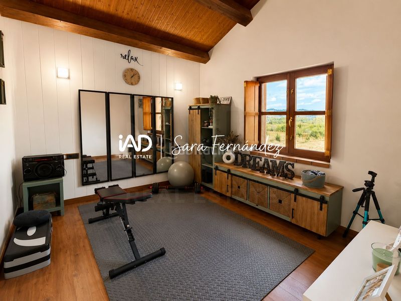 Foto ec21553e-1e52-450c-b3e1-efbdaf77bc9e. Casa amb calefacció aparcament a Sariegos