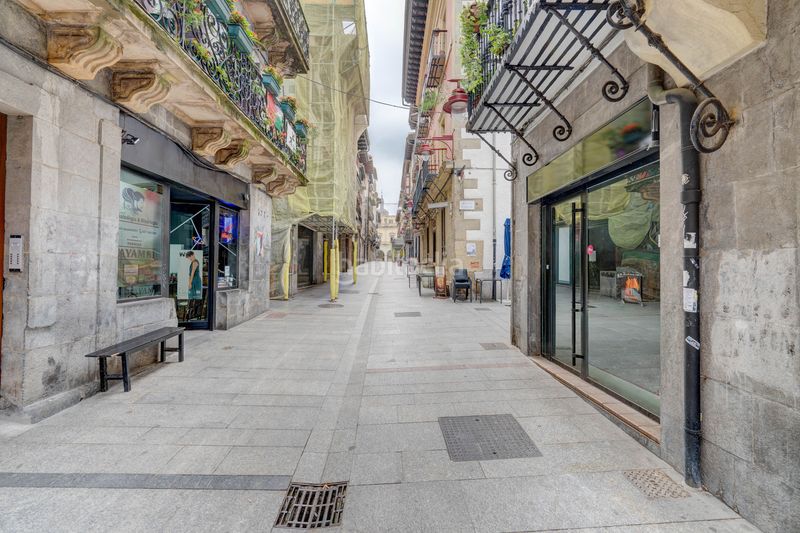 Foto 42bf5664-2ed7-4617-a007-77acd0a9679a. Local comercial en Hernani