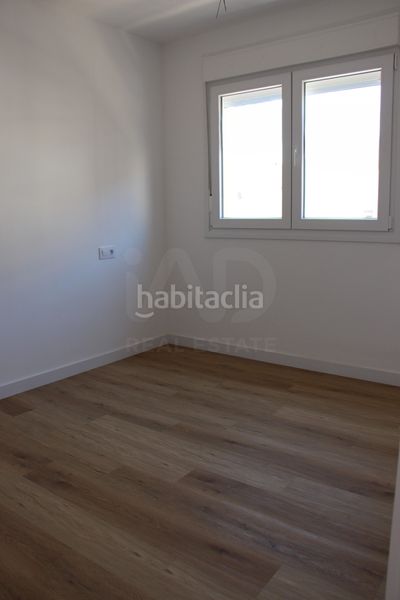 Foto faa75893-880d-4ae2-a3b1-fdfff6da7df3. Pis a El Puerto - La Romanilla Roquetas de Mar