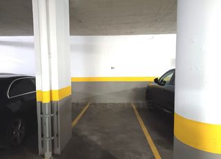 Aparcament cotxe a Pacífico