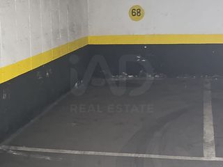 Aparcament cotxe a Calle de orense
