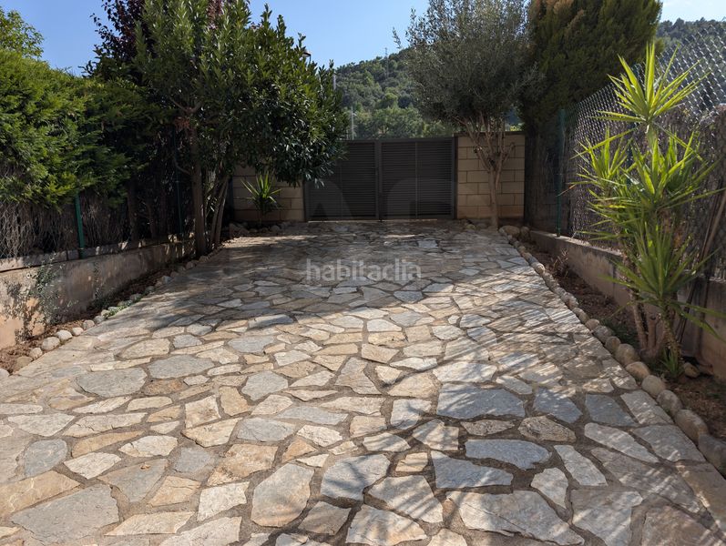 Casa bifamiliare con riscaldamento parcheggio in Puig-reig