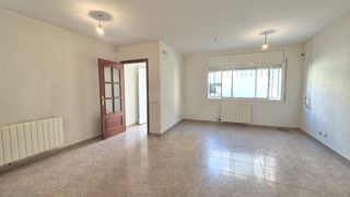 Casa aparellada a Castellet i la Gornal