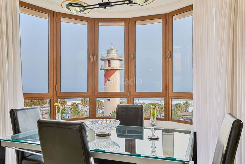 Foto d329ece6-d287-475b-8871-071135f60653. Pis amb calefacció piscina a Playa Bajadilla - Puertos Marbella