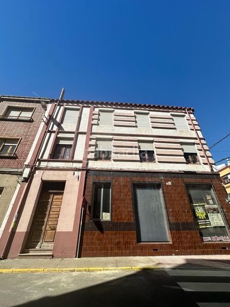 Foto 0eaaf38e-2b07-454a-8cfb-30e63805da03. Edificio in Villarejo de Órbigo