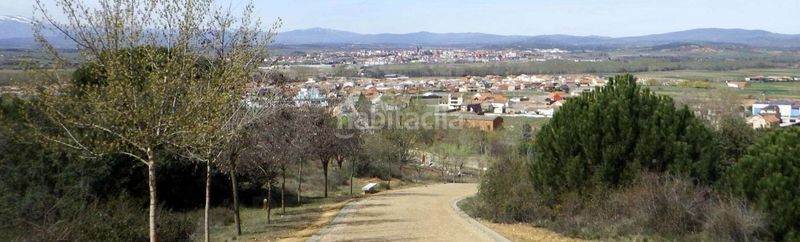 Foto acb5c97d-7245-4732-8463-1f98d36f04e2. Masía en San Justo de la Vega