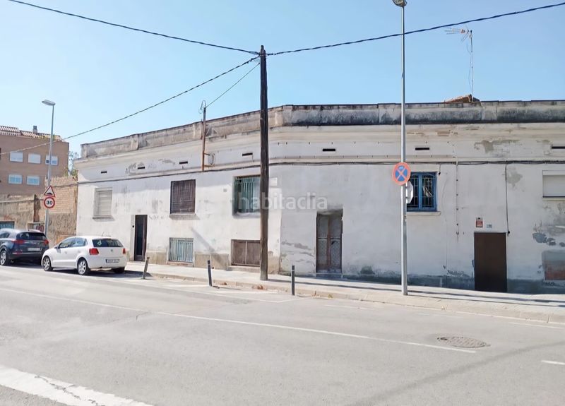 Foto b97ac169-3be1-41b9-bb1b-9989d6749874. Edificio in Ca n´Alzamora Rubí