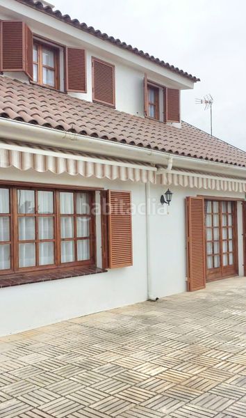 Foto b7e675f0-9f56-450b-8046-52e9efe42e7e. Casa amb calefacció aparcament a Polinyà