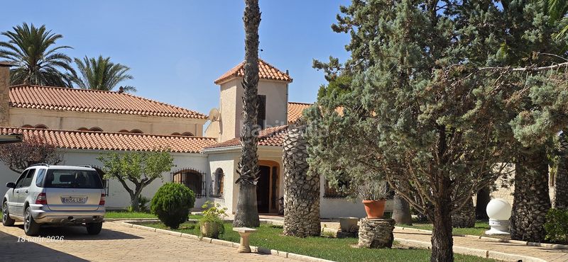 Foto 794b6004-6e50-406c-85e6-4672ff1b7f84. Haus mit heizung parking pool in Campo Alto-Club de Campo Elda