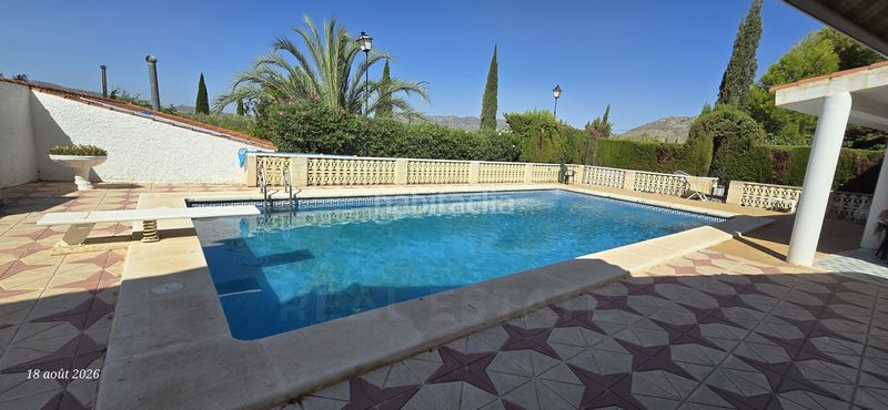 Foto 7ece5572-a418-4518-9054-3ffb40c0cfae. Haus mit heizung parking pool in Campo Alto-Club de Campo Elda