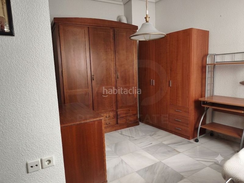 Foto b4bddbb2-8343-4367-8472-43a1168847eb. Casa a Centro Lucena
