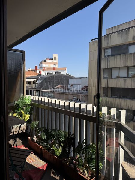 Foto a495c600-b7a5-4d7d-91e8-eda3edfa95b6. Pis amb calefacció aparcament a Centro Ciudad León