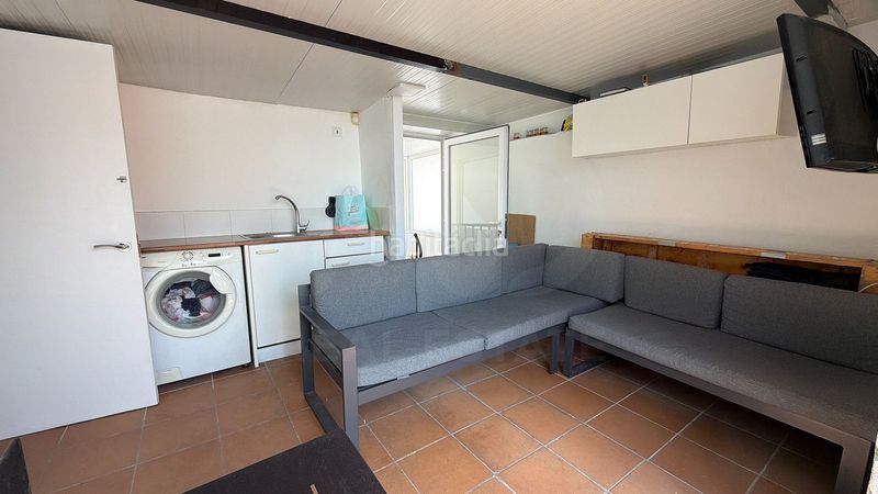 Foto 3119e408-b13d-4a37-ae58-033675f69538. Casa aparellada amb calefacció a Cirera Mataró