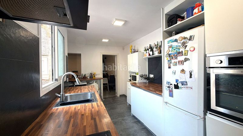 Foto dc7c0d6d-a987-43bc-9c39-0874f4e1847c. Casa aparellada amb calefacció a Cirera Mataró