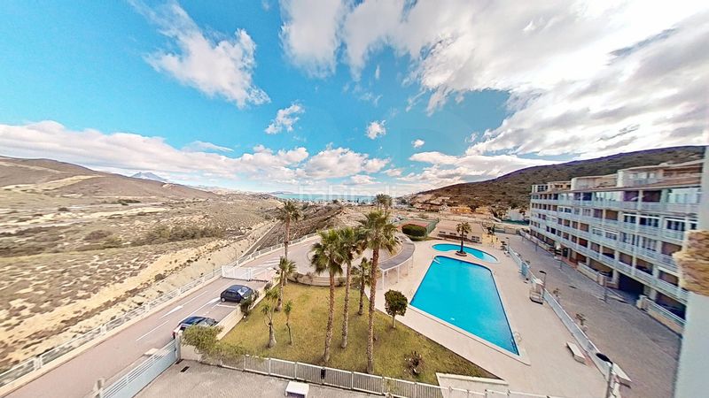 Foto 9026d56e-bedb-46f2-b728-1c33b81b0144. Àtic amb calefacció aparcament piscina a Pueblo Acantilado-Lanuza Campello (el)