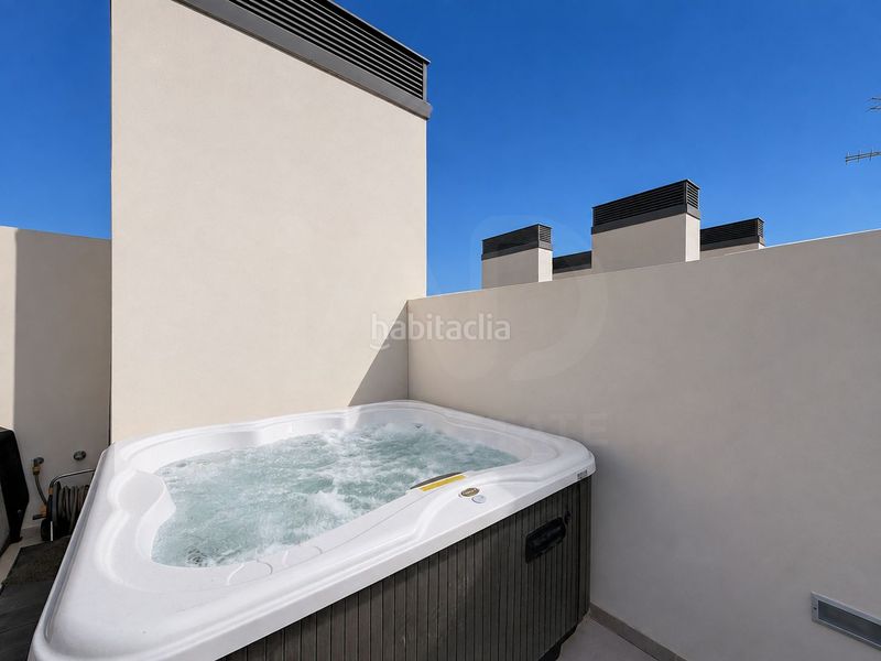 Foto 05019899-3897-4067-a8f9-3c0b7b587783. Àtic amb calefacció piscina a El Montgó Dénia
