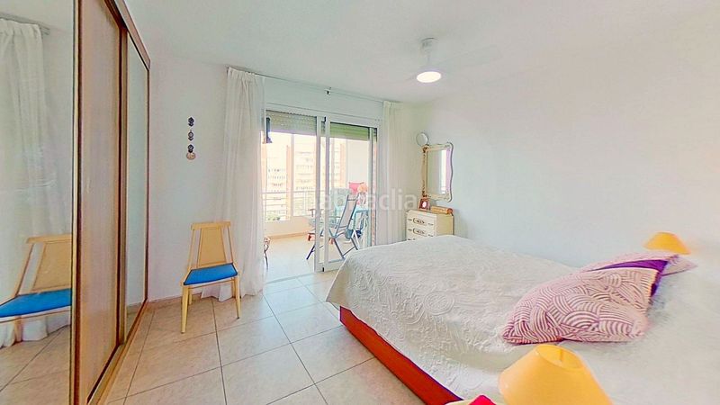 Foto b0cc41b6-5aee-4fb5-a444-e1704d965a15. Pis a calle elda a Playa Muchavista Campello (el)