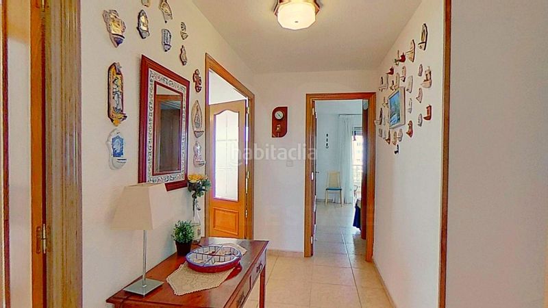 Foto f884e687-3b4e-4483-95b6-f97a4c047ba9. Pis a calle elda a Playa Muchavista Campello (el)