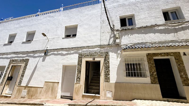 Foto eb48a029-508e-4f00-9024-67a6ec70bdbd. Edifici a Tarifa ciudad Tarifa