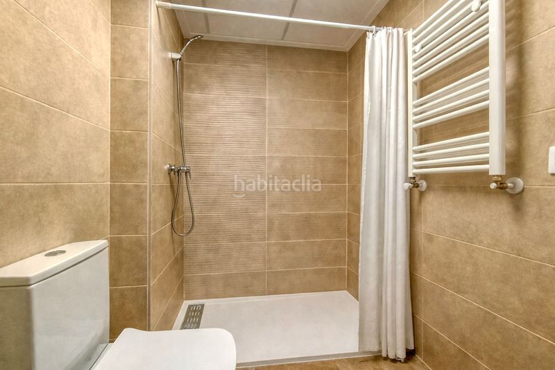 Foto 2a7cc4e3-b066-4771-9a29-4044cecf7357. Casa aparellada amb calefacció piscina a Centro Mutxamel