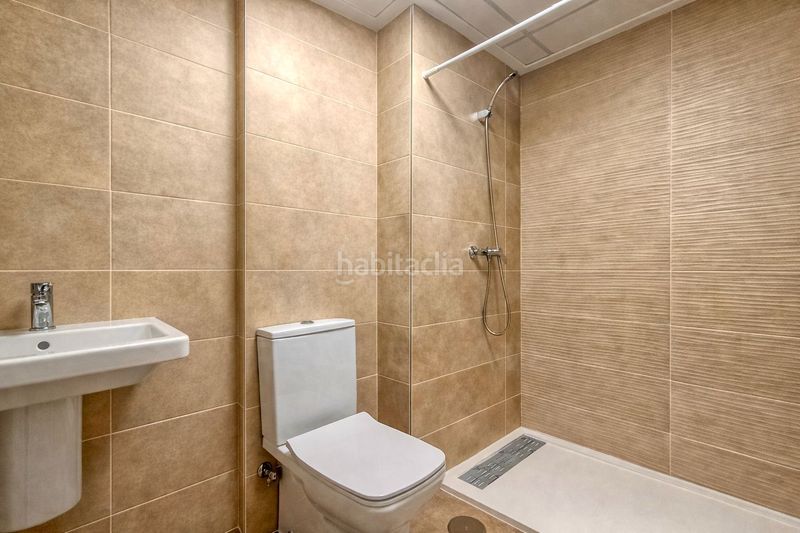 Foto 5c46e269-dcc2-464e-b2f2-a16a69ffb9f9. Casa aparellada amb calefacció piscina a Centro Mutxamel
