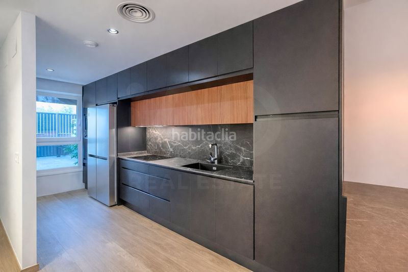 Foto cba0ba50-aa5a-433b-9c34-f484deb4e761. Casa aparellada amb calefacció piscina a Centro Mutxamel
