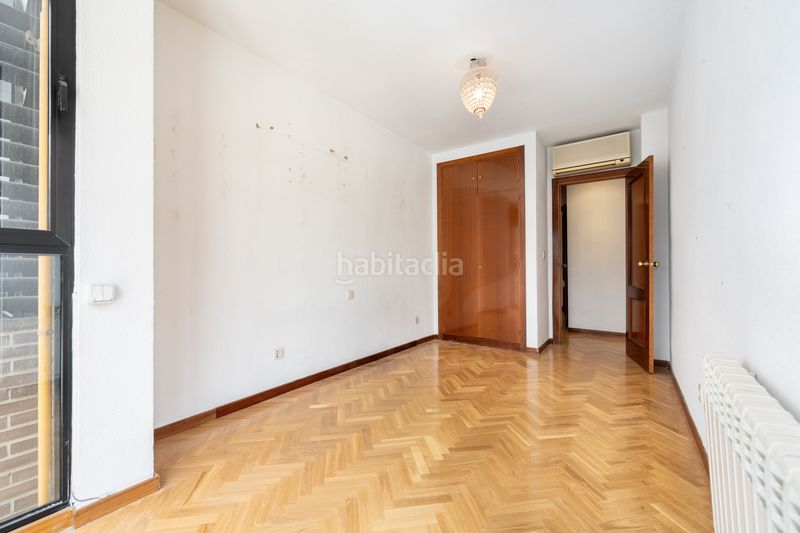 Foto 5b92a85c-e3a5-4569-b79a-8b0fb86f5c1d. Pis amb calefacció aparcament a Costillares Madrid