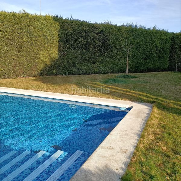 Foto 08548b26-52d8-4af0-ac1c-efb1ff2e3c1c. Xalet amb calefacció aparcament piscina a Extrarradio Valladolid