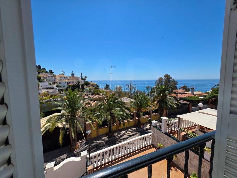 Foto 12cb8788-b603-4e8a-8e91-52642b5162a9. Casa amb calefacció aparcament piscina a La Malagueta - Monte Sancha Málaga