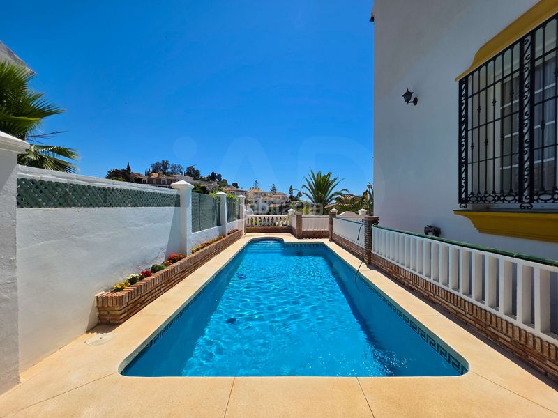 Foto 6120f36b-2a20-443b-8f1a-eb8880b7630c. Casa amb calefacció aparcament piscina a La Malagueta - Monte Sancha Málaga
