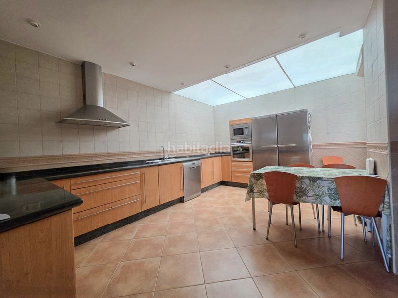 Foto 94c04159-ffeb-4ac3-bd5e-01848104c688. Casa amb calefacció aparcament piscina a La Malagueta - Monte Sancha Málaga