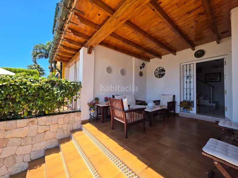 Foto ae4bc4a1-9a0e-4994-b549-0ad43c6c3b0f. Casa amb calefacció aparcament piscina a La Malagueta - Monte Sancha Málaga