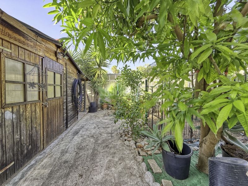 Foto c288becd-aa49-42c7-bd50-8b06774d5355. Chalet en Poblets (els)