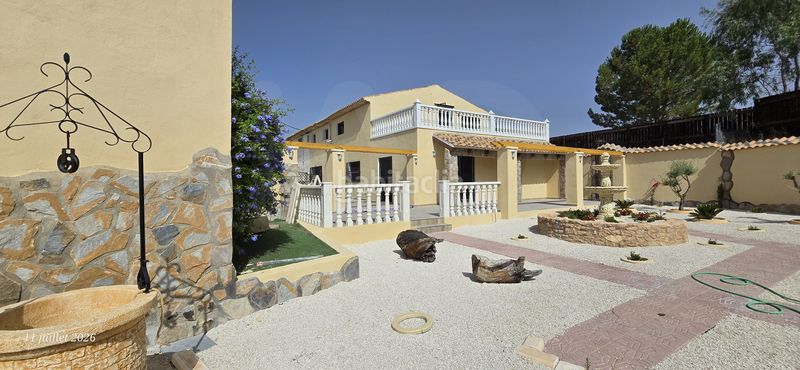Foto 577f70b1-3560-41ca-bfe3-ede9ec4575c9. Casa amb calefacció aparcament piscina a Abanilla