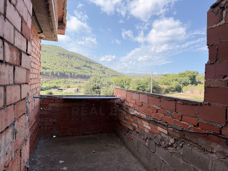 Foto 19e26793-9072-4035-966c-d172ee8e552a. Casa amb aparcament a Viver