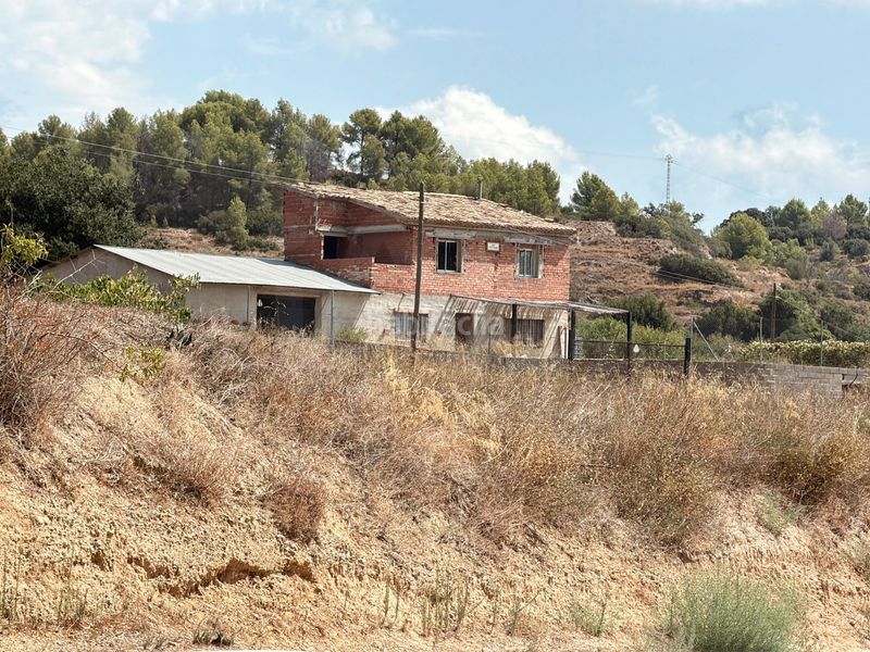 Foto 5705b0e2-3e10-4ba2-a7ee-8741ddc95862. Casa amb aparcament a Viver