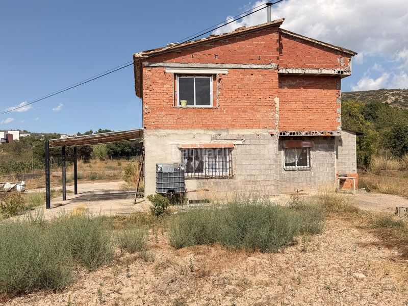 Foto a654c704-9d5a-48bb-8f91-eea258e2ad4e. Casa amb aparcament a Viver