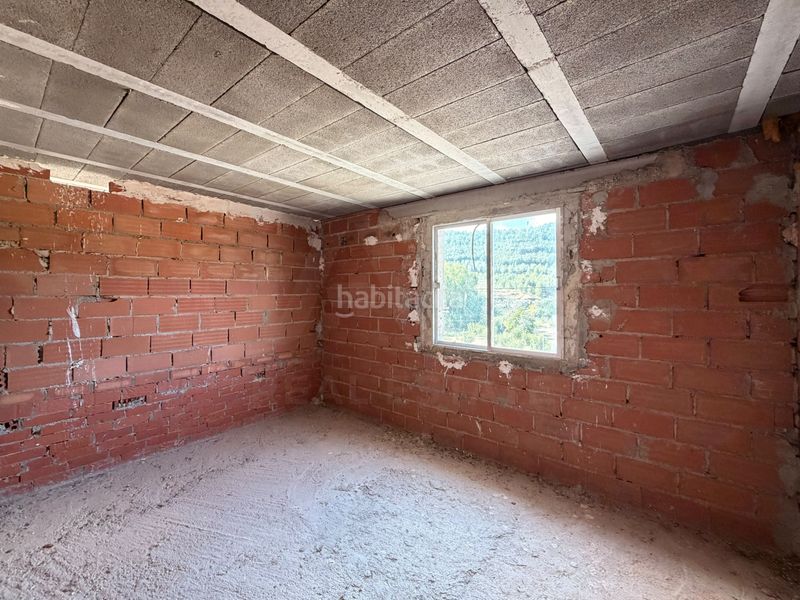 Foto ceac7484-f324-48b1-918d-1cce2a7ca7a3. Casa amb aparcament a Viver