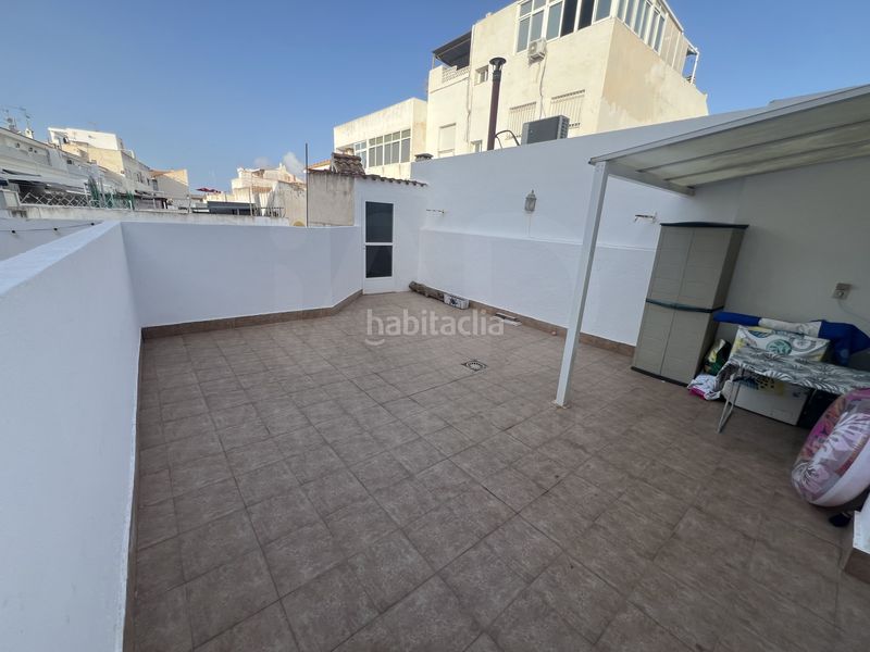 Foto cc64d5a8-e1f5-4df9-85ed-774f455f338e. Dúplex en Centro Alcázares (Los)