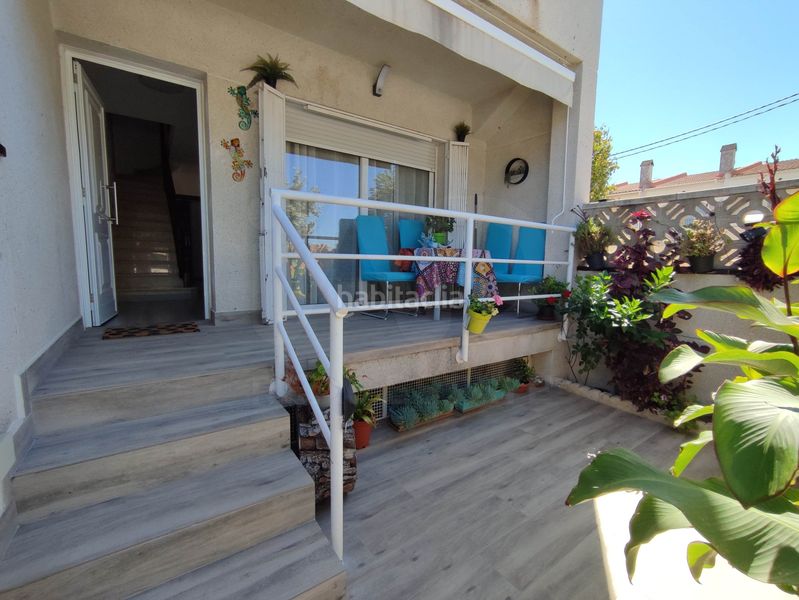 Casa aparellada a el castell de Cubelles Cubelles