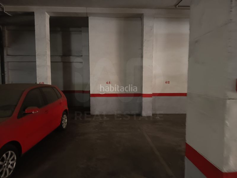 Foto abfc0cd9-8747-41d7-b7bf-d1840c0af3ef. Parking coche en calle de toledo en Embajadores-Lavapiés Madrid